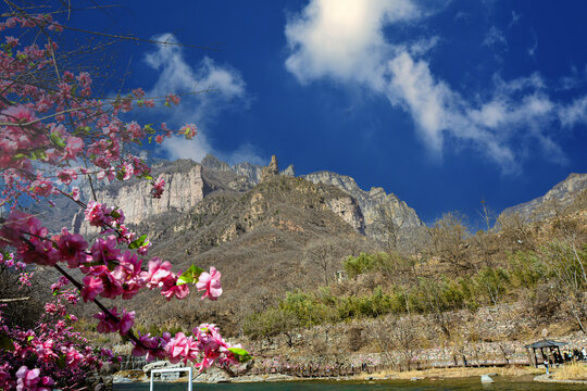 新乡八里沟风景区