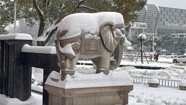 雪景石雕