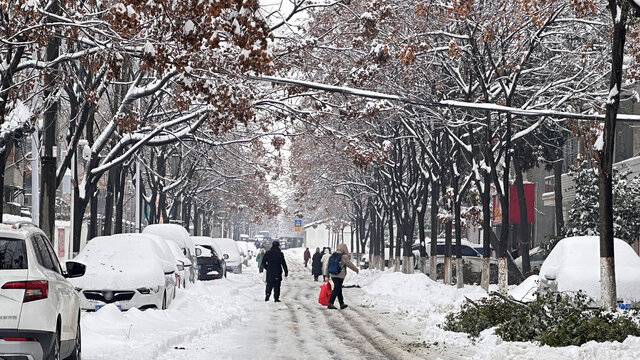 街道雪景