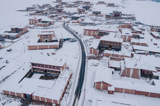 四川阿坝县冬季雪景航拍