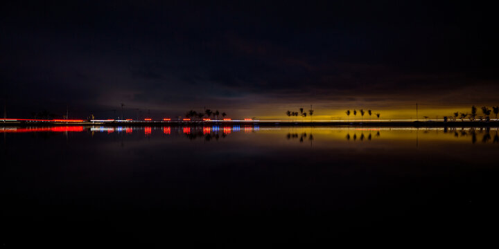 海南乐东市莺歌海盐场夜景