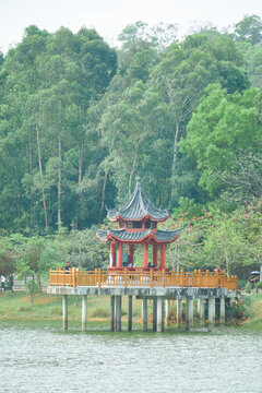 亭台楼阁树木山川古建筑美景