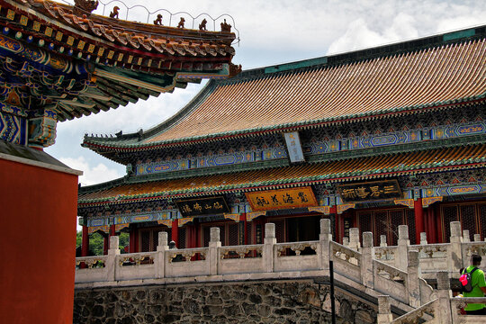 天门山寺大雄宝殿