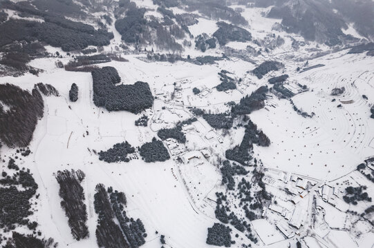 吉林松岭雪村冬季东北农村雪景