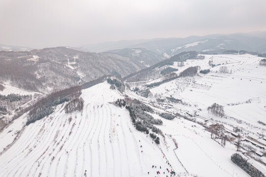 吉林松岭雪村冬季东北农村雪景