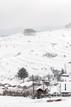 吉林松岭雪村冬季东北农村雪景