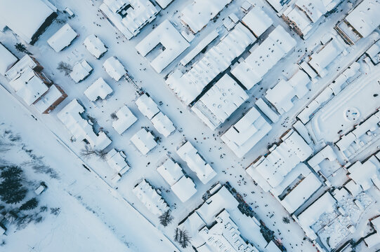 航拍雪乡雪景旅游民宿东北农村