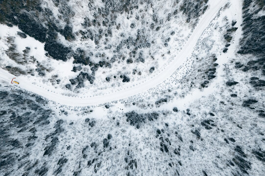 航拍雪乡雪景旅游民宿东北农村