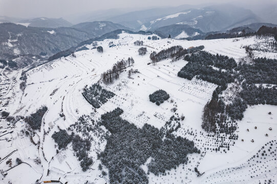 吉林松岭雪村冬季东北农村雪景