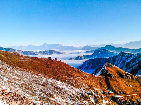 牛背山