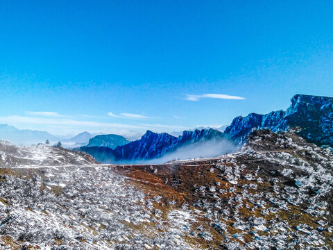 牛背山雪景