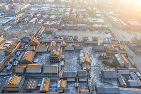 冬天雪后中国辽宁沈阳故宫古建筑