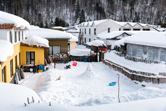 黑龙江雪乡雪景旅游民宿东北农村