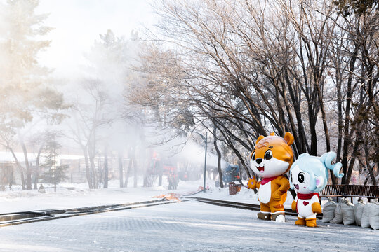 东北冰雪冰雕雪雕雕塑施工现场