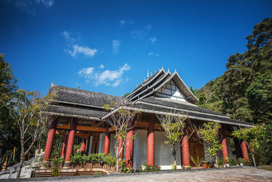 景迈山茶祖庙建筑风光