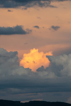 夕阳西下的天空云彩