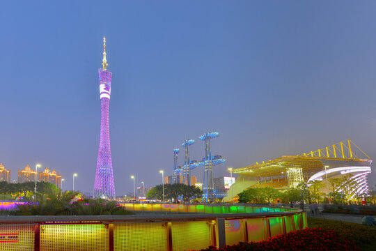 花城广场广州塔夜景