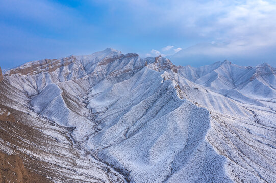 航拍甘肃张掖祁连山山脉雪景