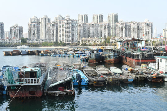 破船停停港口的景色