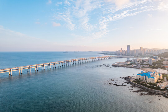 大连星海湾跨海大桥蓝天白云航拍