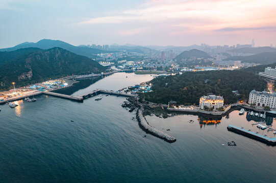 大连老虎滩渔人码头城市夜景