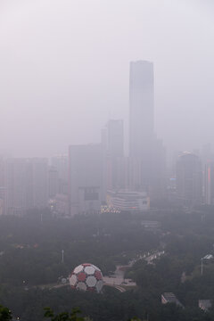 大连地标城市中心雾霾天气