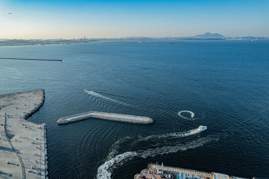 大连东港商务区海景游艇快艇航拍