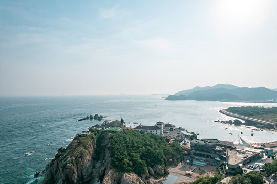 大连旅游风光地标石槽海岛礁石