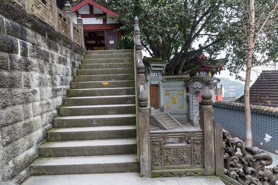 寺庙台阶