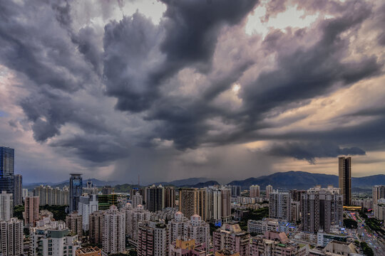 暴风雨来临