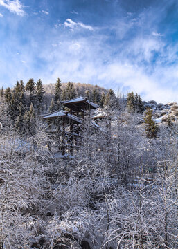 冰雪焉支山