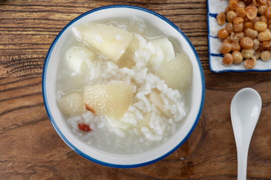 山药雪梨粥
