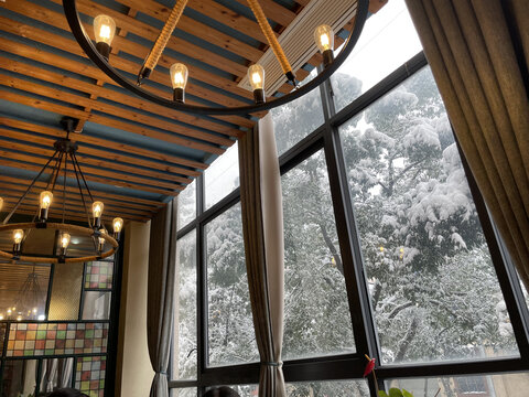 餐厅雪景