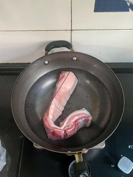 煮五花肉