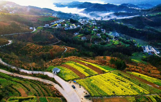 县河马鞍山风光