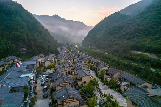 终南山寨晨雾