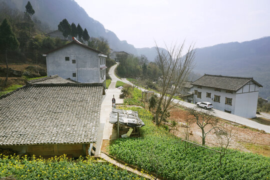 四川剑门关景区内的乡村民居