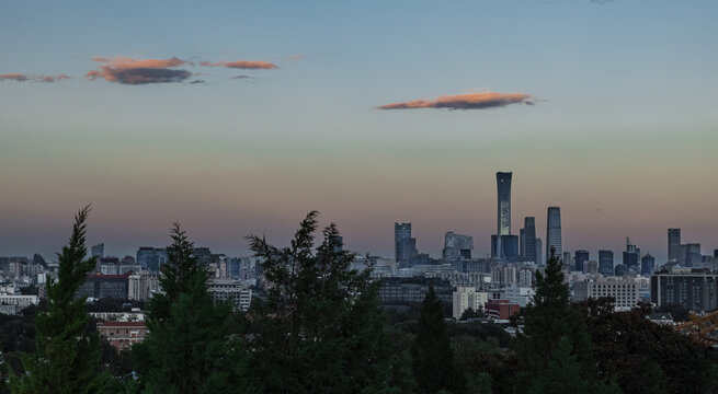 景山看中国尊