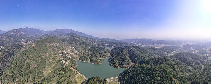 高山水库自然风景航拍摄影图