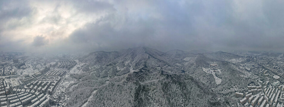 湖南怀化中坡山雪景航拍全景图