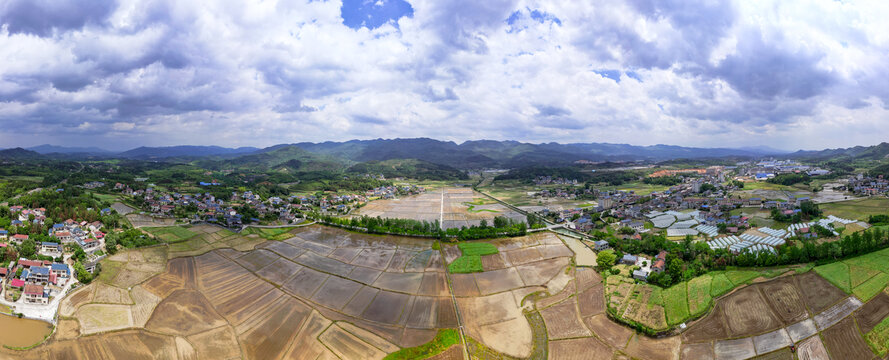 美丽乡村田园航拍全景图