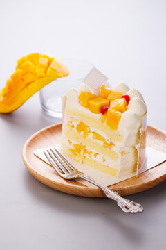 芒果生日蛋糕