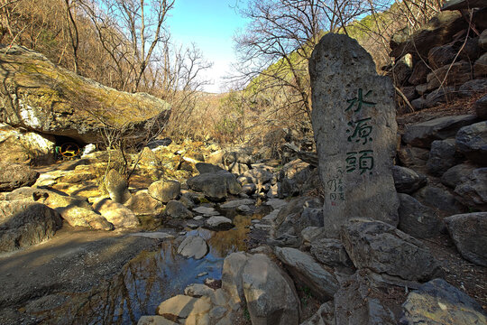 国家植物园樱桃沟水源头