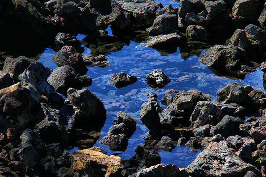 阿尔山天池火山岩地貌