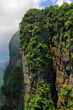 张家界天门山悬崖峭壁