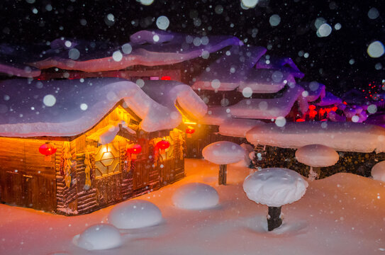 东北雪乡雪中小木屋
