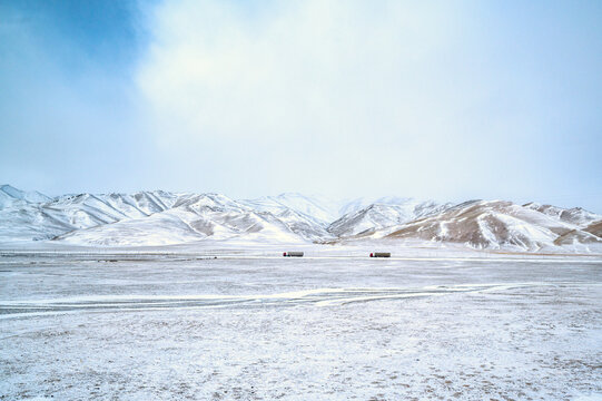 西藏高原无人区风景