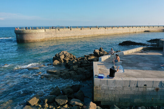 航拍青岛海滩