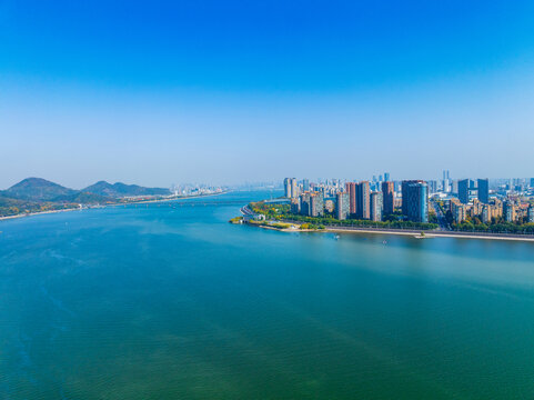 杭州钱塘江沿岸都市风光