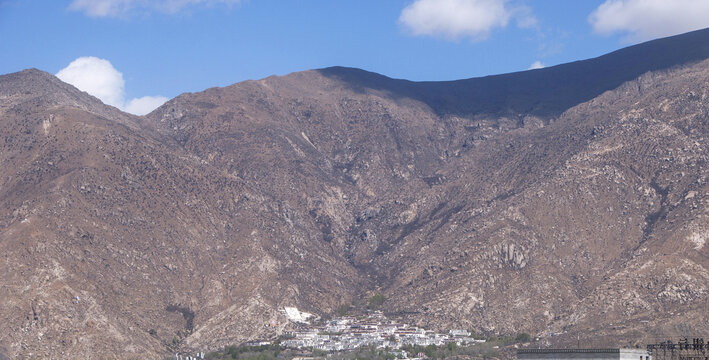 根培乌孜山